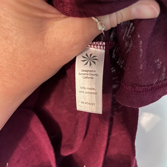 Maroon athleta tshirt - Picture 3 of 4
